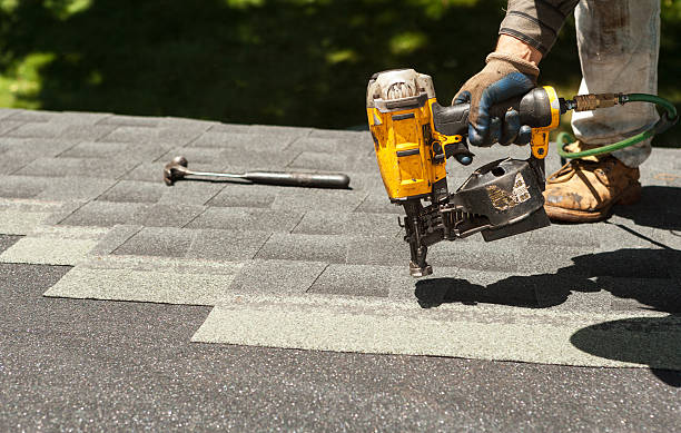 Best Roof Gutter Cleaning  in St Simons, GA